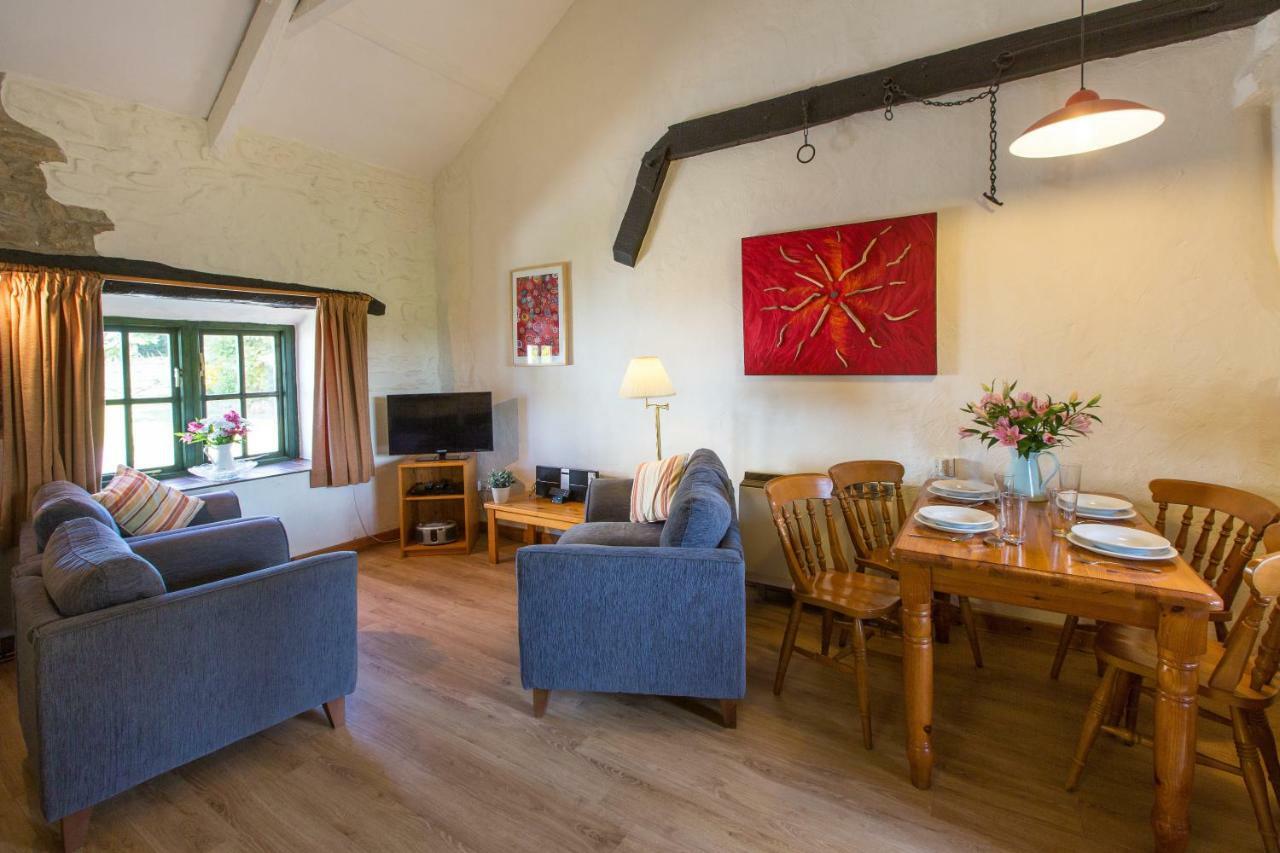 Cwm Connell Coastal Cottages Moylgrove ภายนอก รูปภาพ