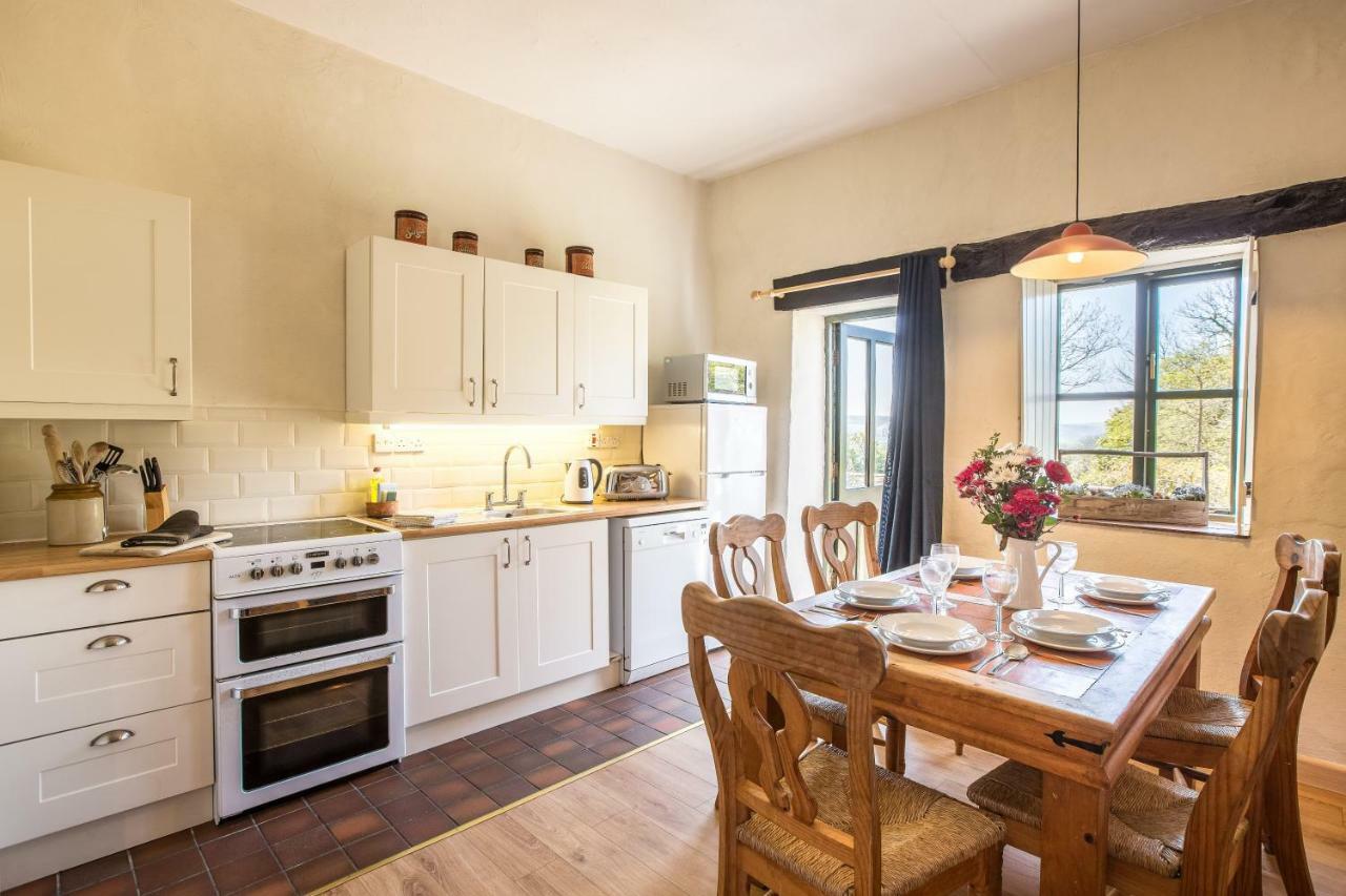Cwm Connell Coastal Cottages Moylgrove ภายนอก รูปภาพ